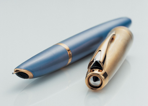 Replacement Parker 100 fountain pen nibs.