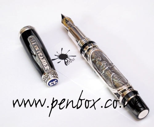 Montegrappa Ali and Frazier pen.