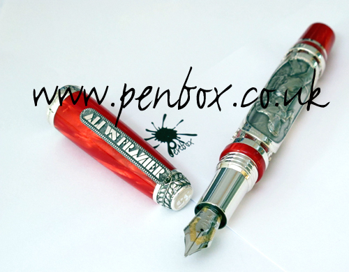 Montegrappa Trilla in Manila fountain pen.