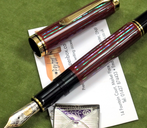 Limited edition M1000 Pelikan Raden Sunrise Red. Limited edition M1000 Pelikan Raden Sunrise Red.